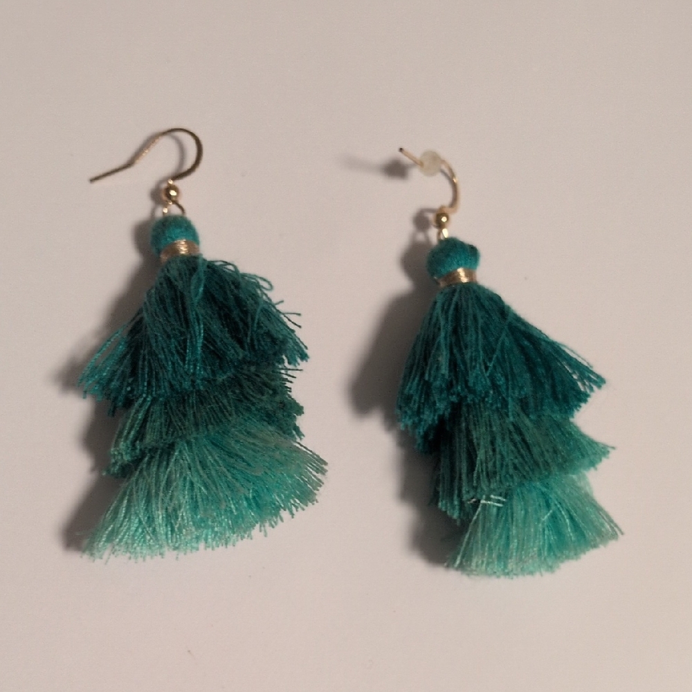 Elegant Teal Ombre‎ Tassel Earrings